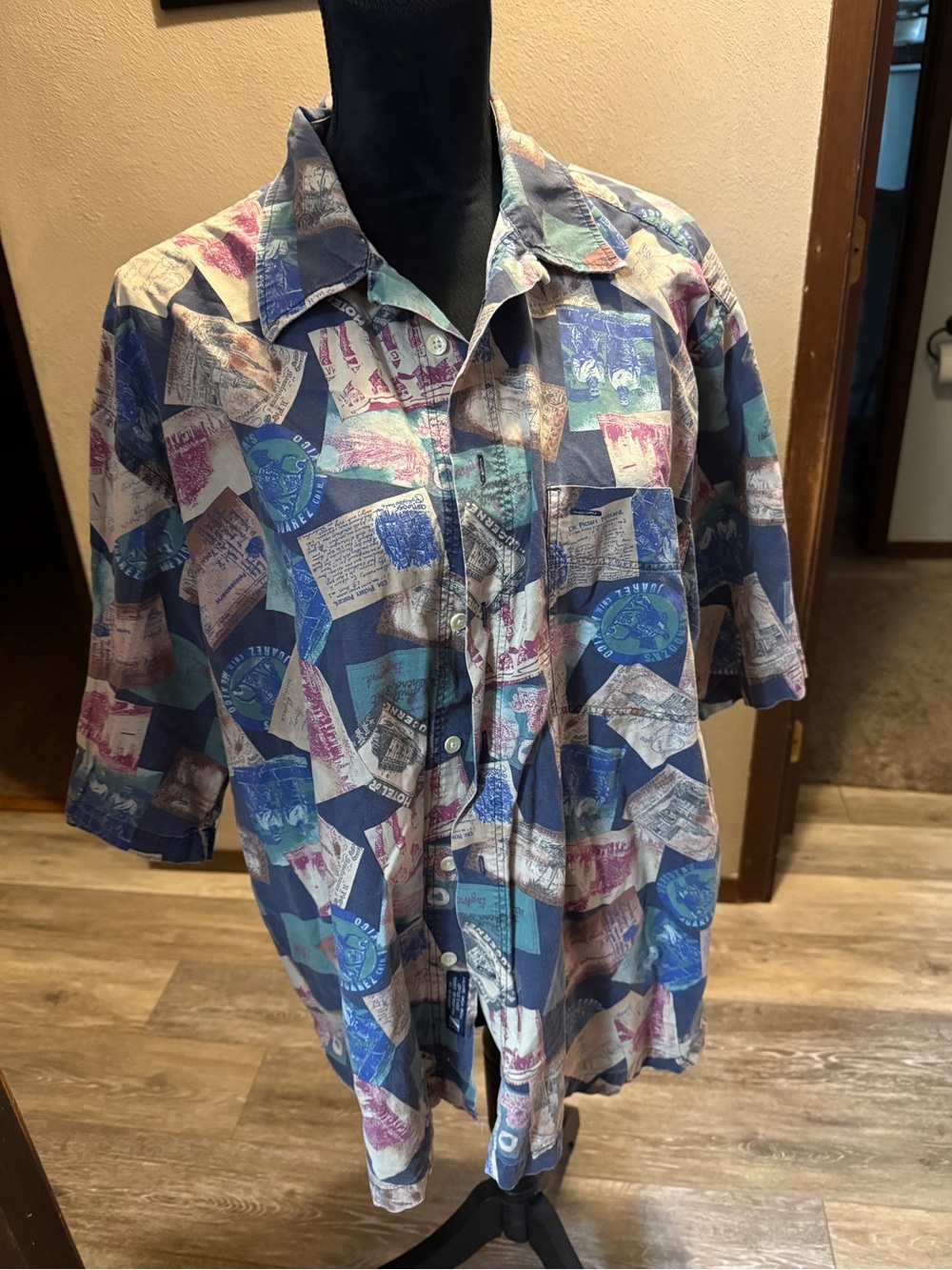Cutter & Buck Blue Multicolor Short-Sleeve Button-Down Shirt